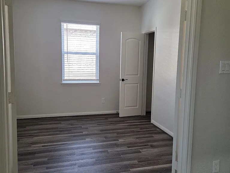 7642 Dusty Melody Ln — Photo 15