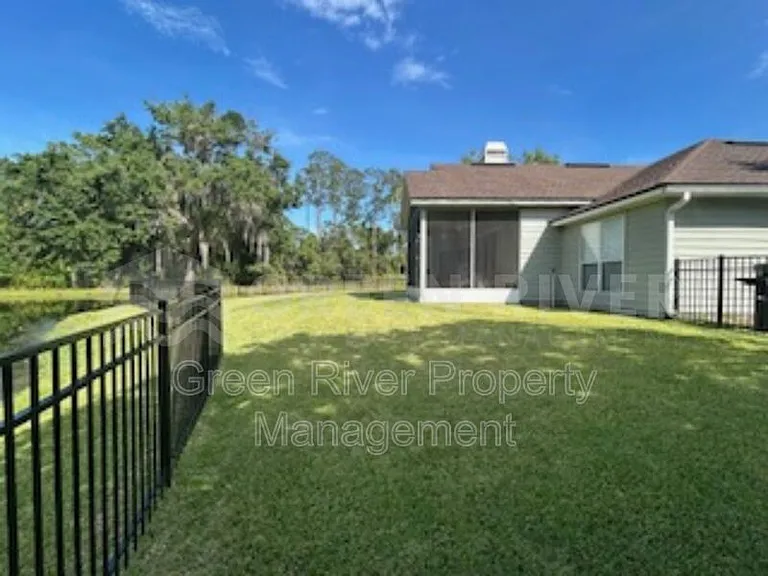 1559 Lakeway Dr — Photo 38
