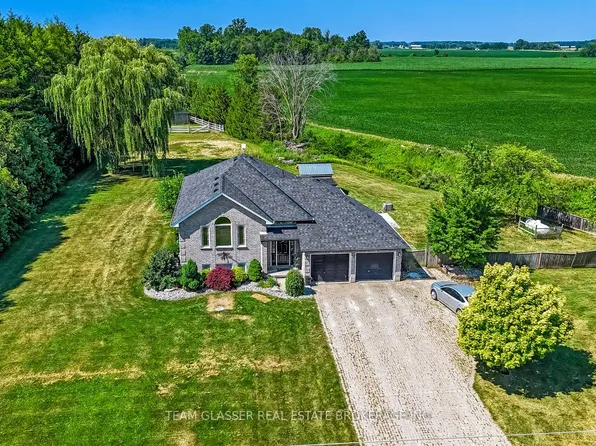 23999 Mayfair Rd, Adelaide Metcalfe, ON N7G 3H4
