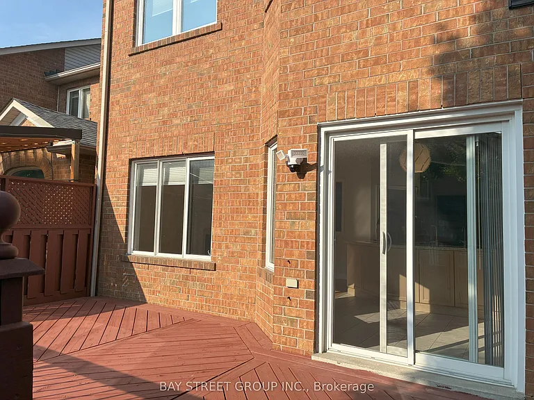 85 Kimono Cres — Photo 45
