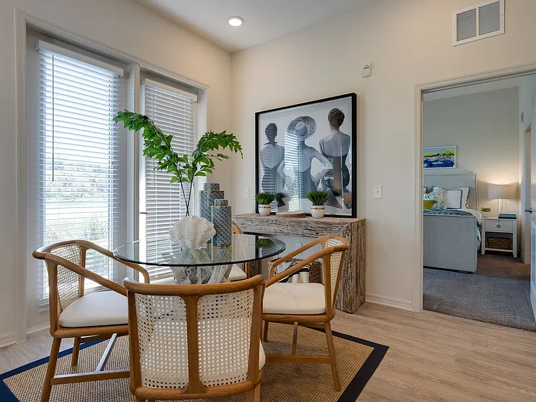The Reef Apartments — Photo 38