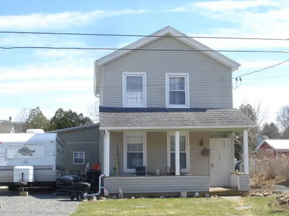 102 Avenue C, Matamoras, PA 18336