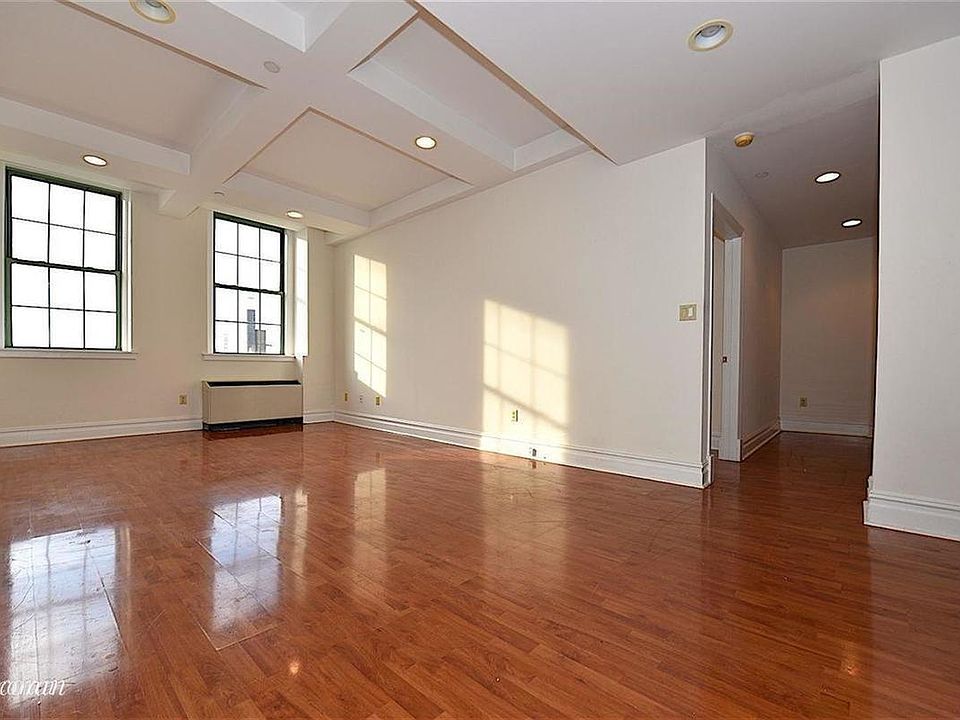 1st image of 4502 Ditmars Blvd #434