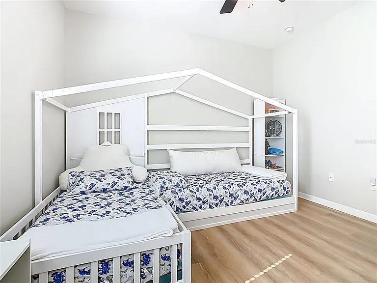 790 Carmel Ln — Photo 31