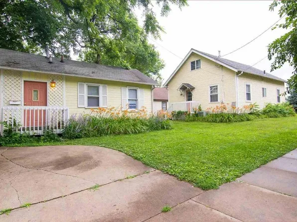 1115 S 1st Ave, Iowa City, IA 52240