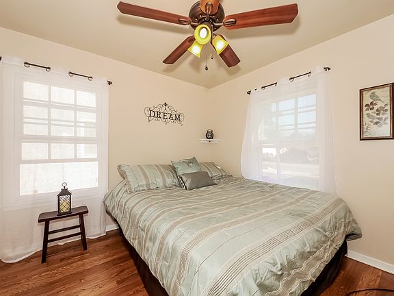 4th image of 2205 N Dymond St