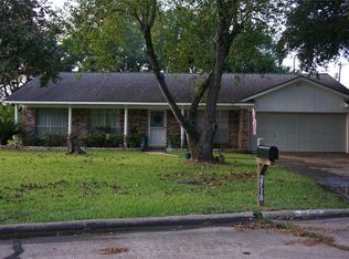 2718 Westfield St, Alvin, TX 77511