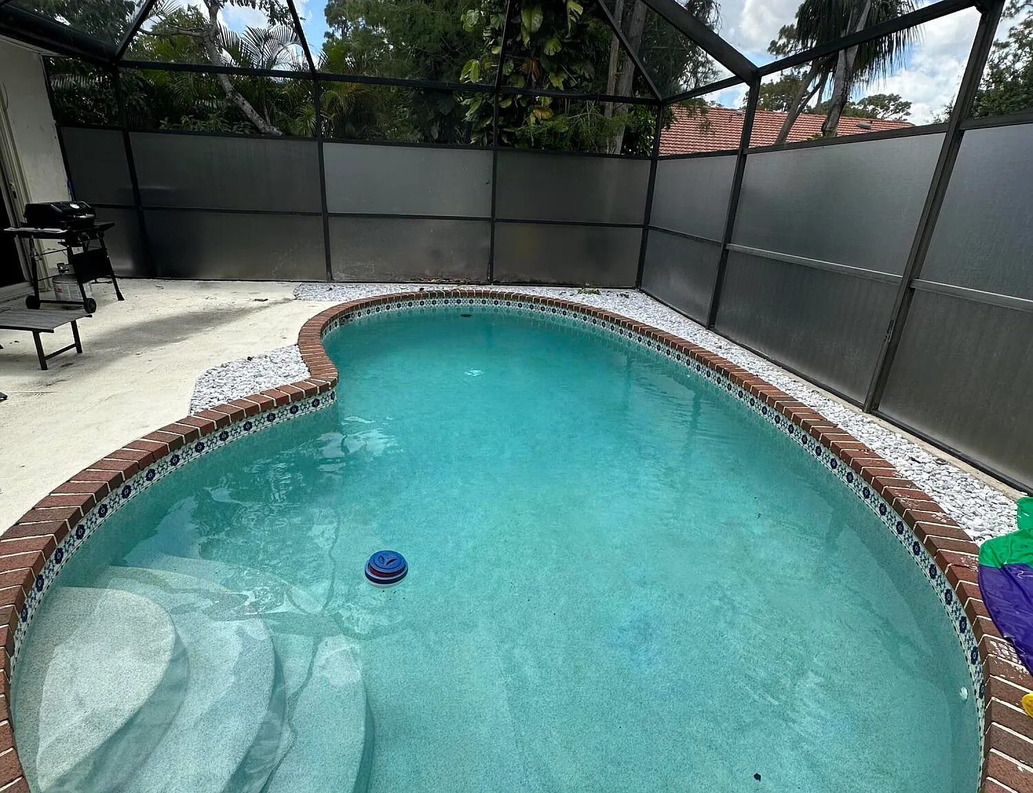 3 bed, 2.0 bath, 1386 sqft, $3,300 — Photo 1
