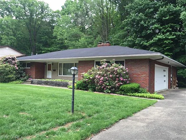 1277 Cherokee Dr photo 1