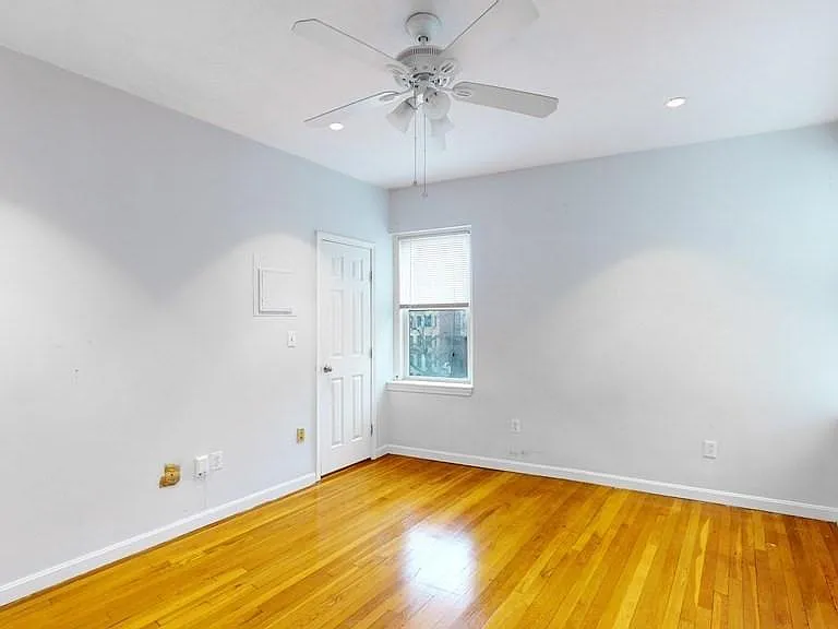 65 Park Dr #16 — Photo 2