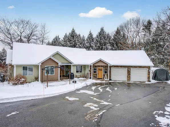 77 Holmes Road, Winthrop, ME 04364