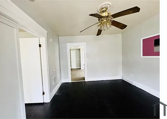3 bed, $1,000 — Photo 2