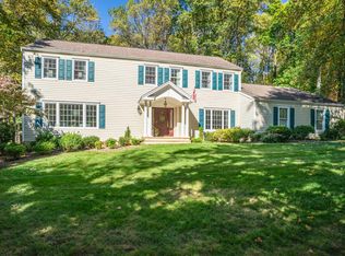 15 Redwood Rd, Morristown, NJ 07960