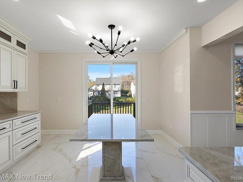 1683 Delta Dr, photo 18