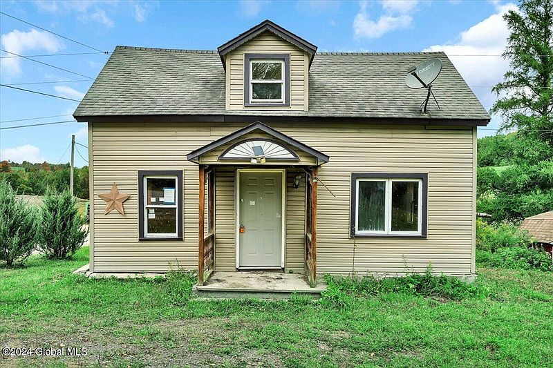 2nd image of 3521 County Highway 33