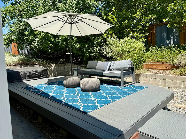 2128 Tiburon Dr — Photo 23