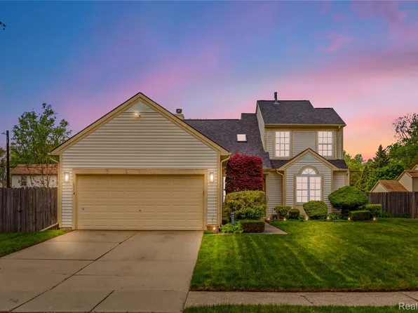 6054 Carnegie St, Romulus, MI 48174
