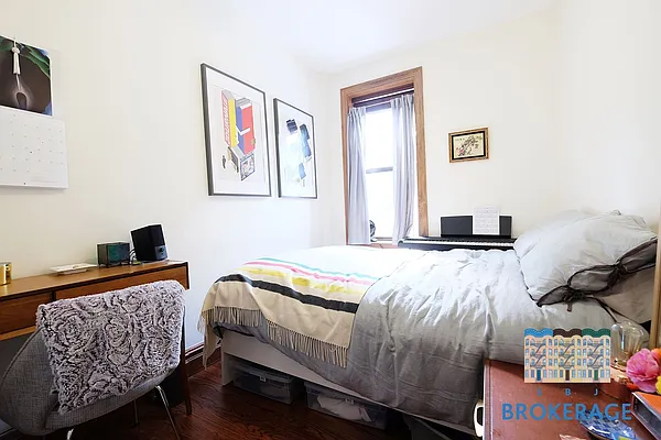 Rented by SBJ Brokerage, LLC | media 10