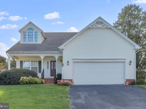 13519 Halifax Dr, Hagerstown, MD 21742