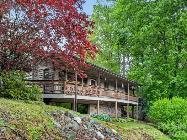 255 Westover Ln, Burnsville, NC 28714