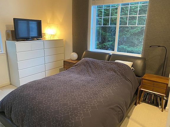 4th image of 2050 132nd Ave SE APT 502