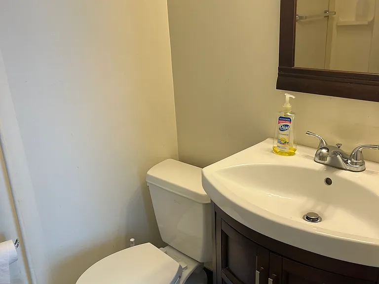 335 Genesee St #4 — Photo 10