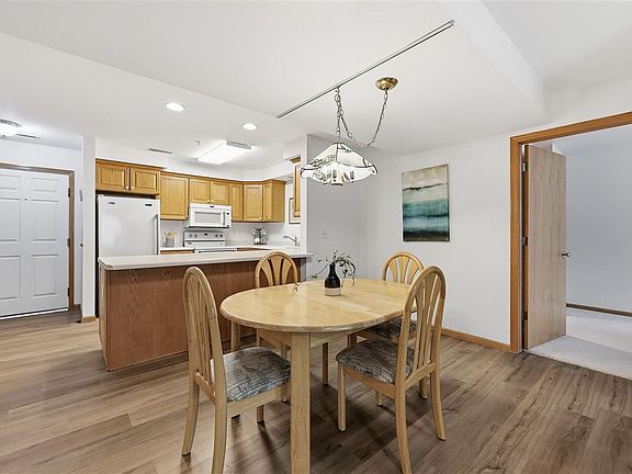 5th image of 2601 Hickory Trl APT 1