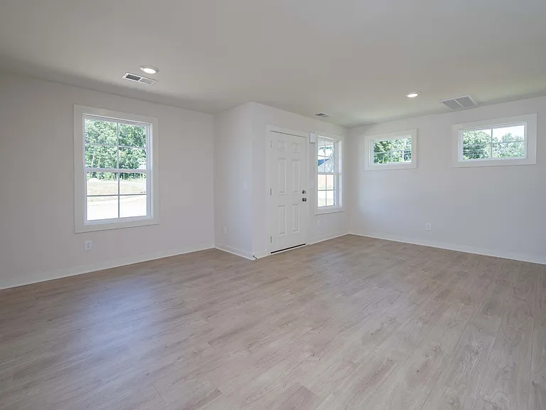 101 Mountaindale Dr — Photo 5