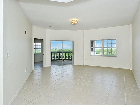 3rd image of 3730 Cadbury Cir APT 626