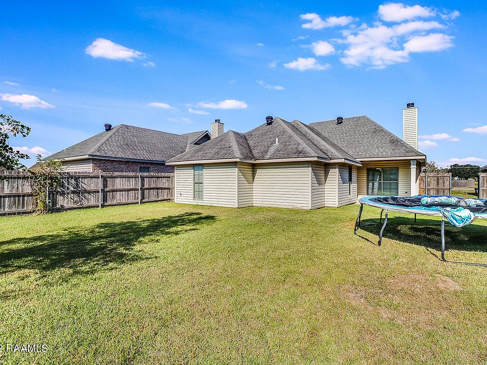 105 Legend Creek Dr, Youngsville, LA 70592 Zillow