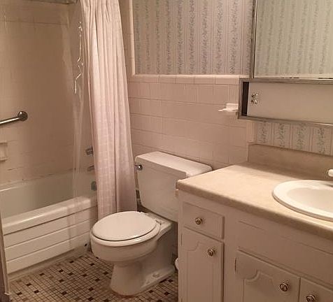 5th image of 2732 Whitney Pl APT 106