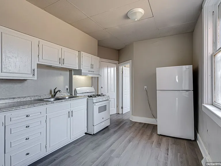 29 S. Military Rd. — Photo 1