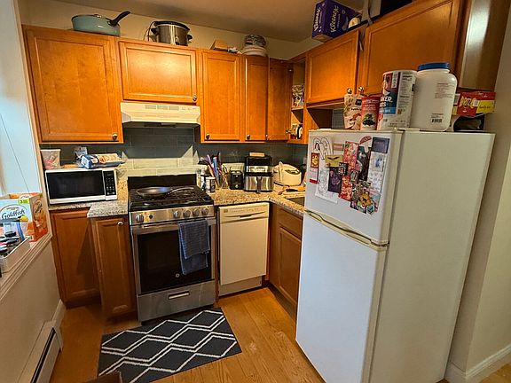 2nd image of 1054 Cambridge St APT 4F