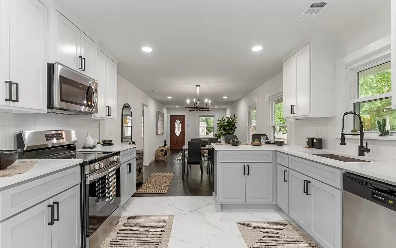 1911 West Easton Court - 1 — Photo 3