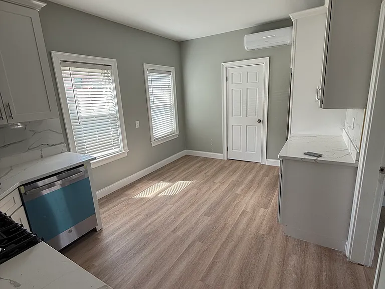 24 Westford St #2 — Photo 6