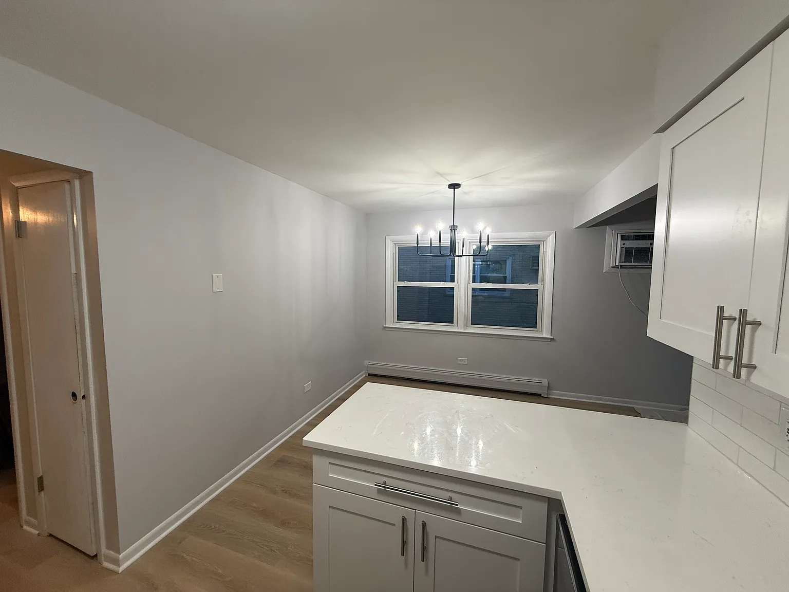 2 bed, 1000 sqft, $1,875 — Photo 4