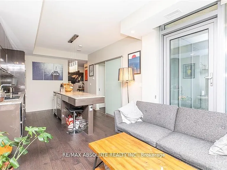 101 Queen St #1011 — Photo 6