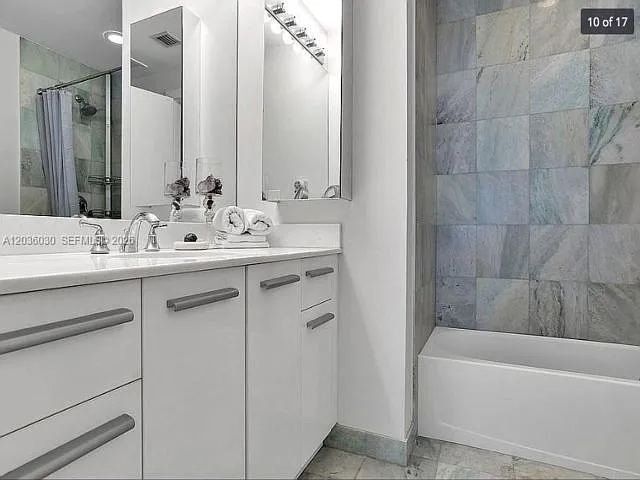 1 bed, 1.5 bath, $3,100 — Photo 3