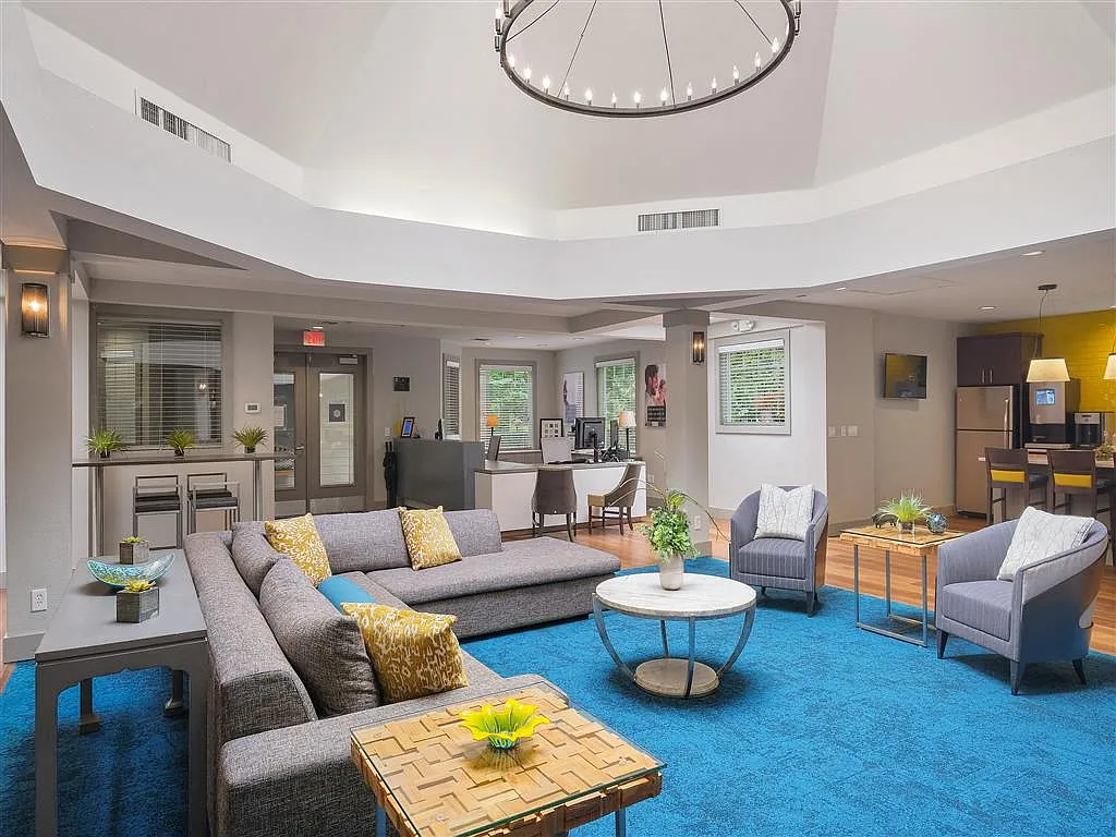 Waterhouse Place Apartment Homes — Photo 2