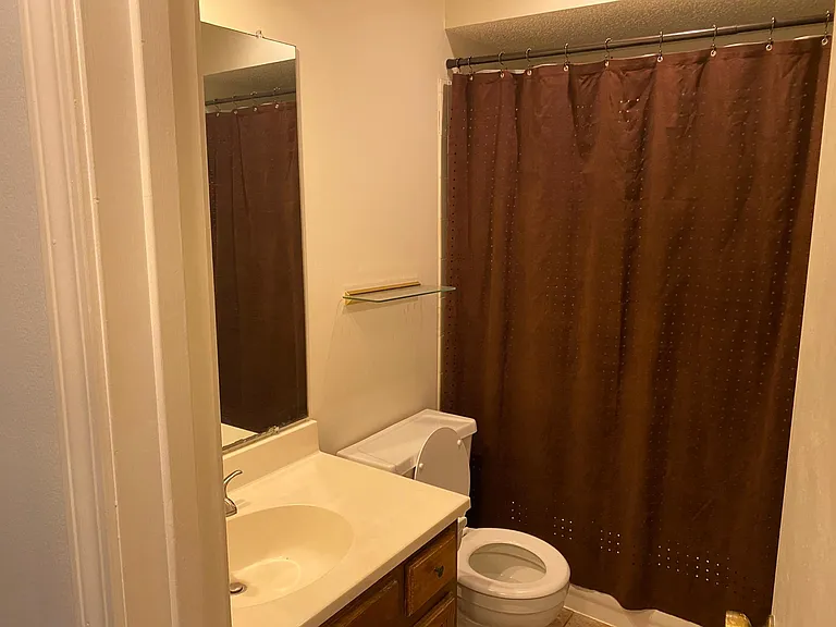8343 Farley St — Photo 4