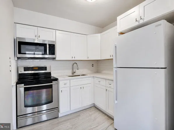 266 Bridge St, Drexel Hill, PA 19026