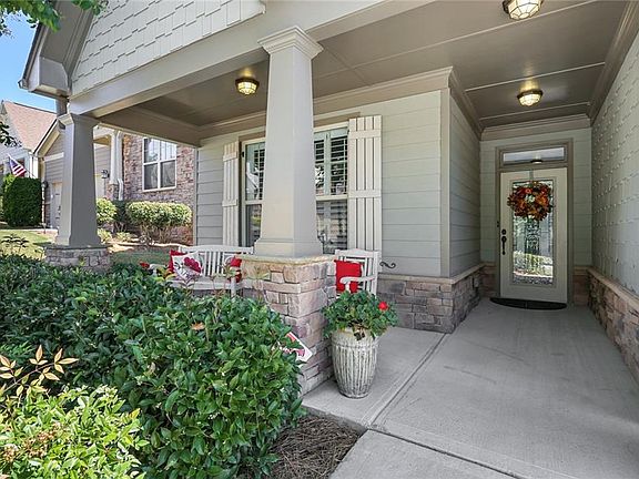 2nd image of 519 Appalachian Woods Dr