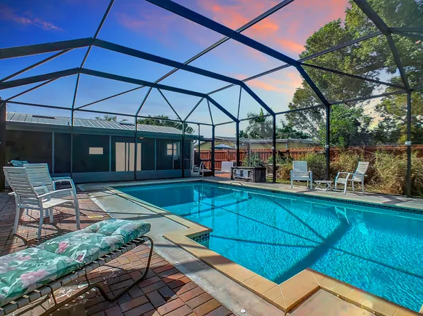 25 4th St, Bonita Springs, FL 34134