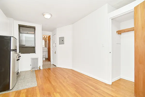 Rented by REAL New York | media 19