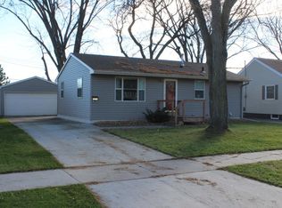 3558 6th Pl NW, Rochester, MN 55901