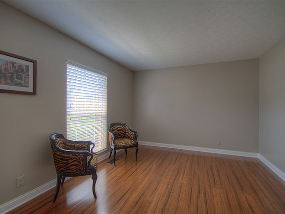 5th image of 1762 Arborwood Dr