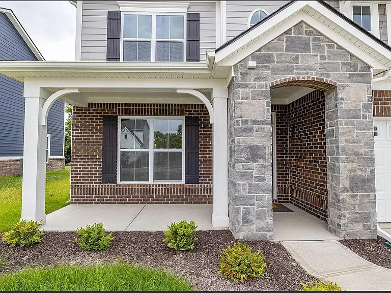 6837 Vail Ct — Photo 3