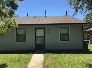 945 Homewood St, Lawrence, KS 66044
