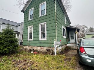 704 Orient St, Medina, NY 14103