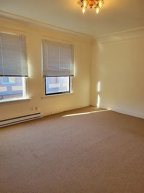 Studio, 415 sqft, $1,295 — Photo 2